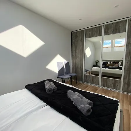 Malicia Family Lägenhet *