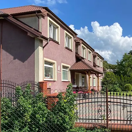 Lägenhet Malicia Family Puck